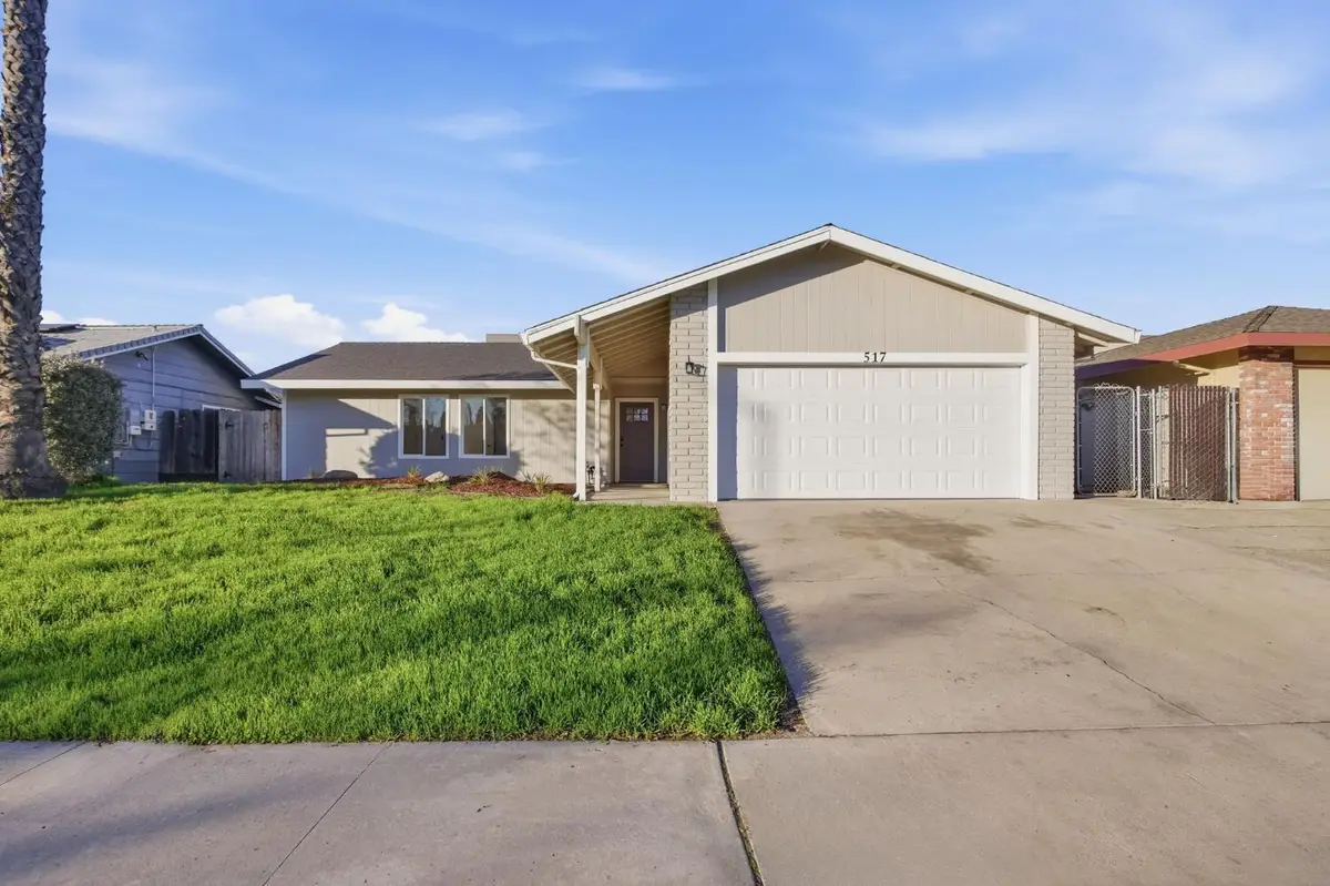 517 E Grove Avenue, Atwater, CA 95301 - Image #1