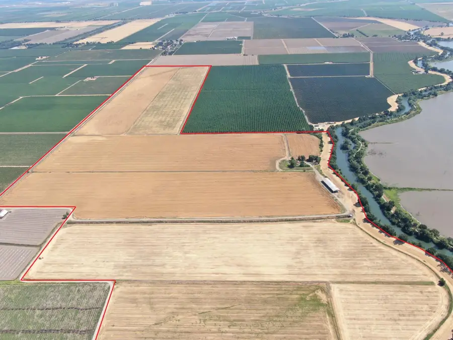 28725 N Vail Road, Thornton, CA 95686 - #3