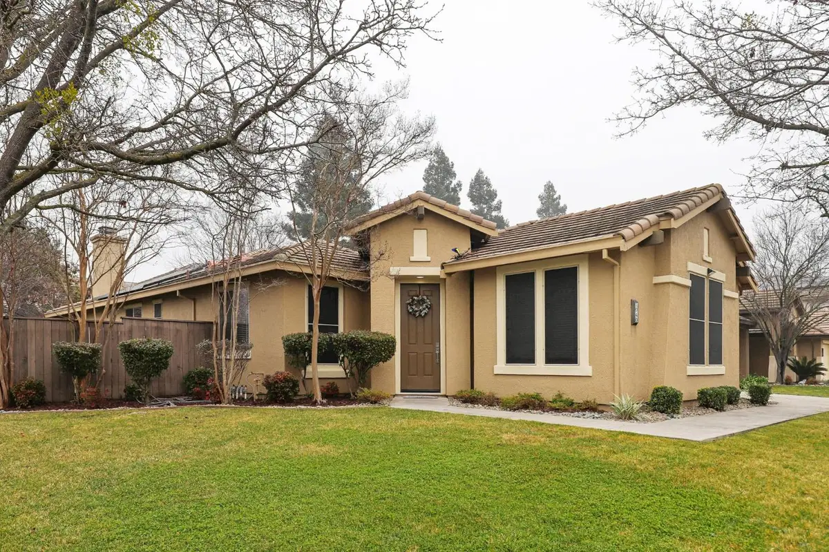 1040 Waterford Drive, West Sacramento, CA 95605 - Image #1