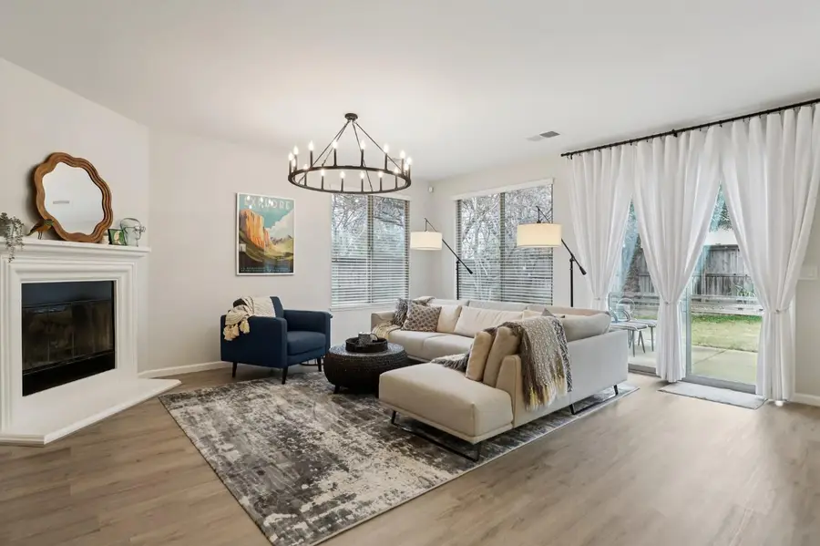 1040 Waterford Drive, West Sacramento, CA 95605 - Image #3