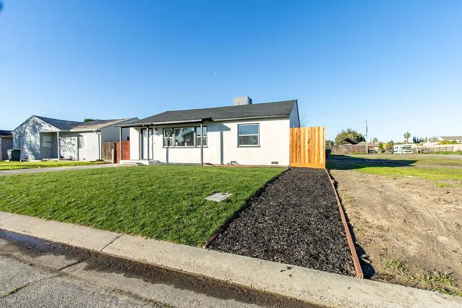 1665 Lois Way, Ceres, CA 95307 - Image #3