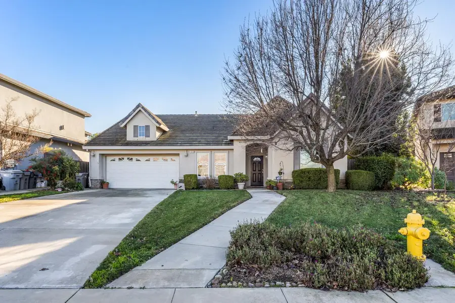 1618 Farnham Avenue, Woodland, CA 95776 - Image #2