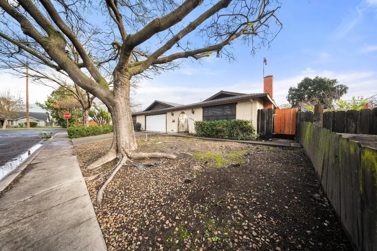 1500 Floyd Avenue, Modesto, CA 95355 - Image #1