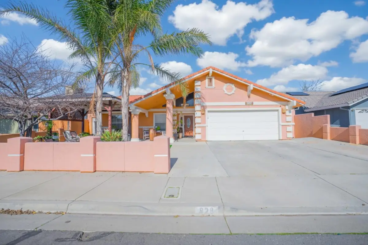 828 Olivewood Drive, Los Banos, CA 93635 - Image #1