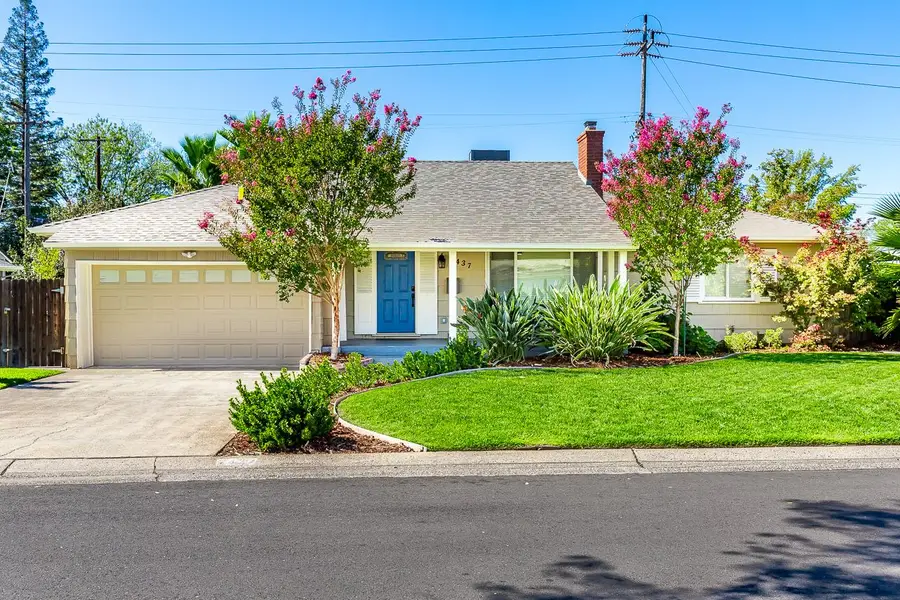 2437 Parkwood, Sacramento, CA 95825 - Image #2