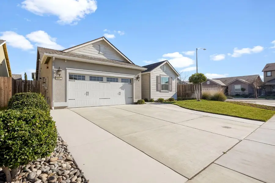 1642 Mcmanis Lane, Ripon, CA 95366 - Image #3