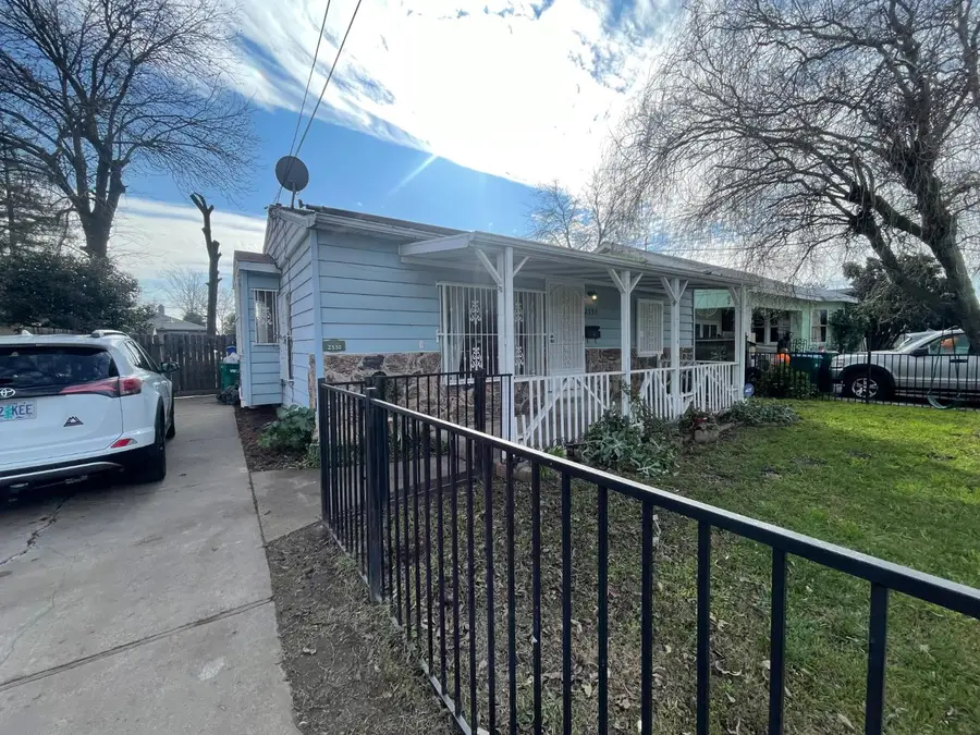 2330 E Finland Avenue, Stockton, CA 95205 - Image #3