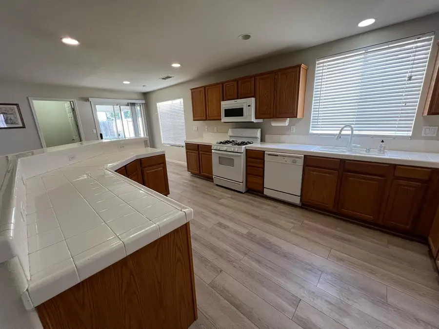 3321 Cardinal Flower Avenue, Modesto, CA 95355 - Image #3