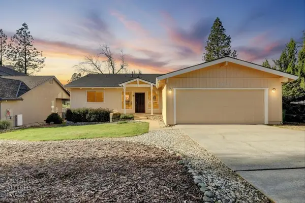 18854 Chickadee Court, Penn Valley, CA 95946
