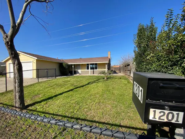 1201 Chateaugay Drive, Modesto, CA 95356