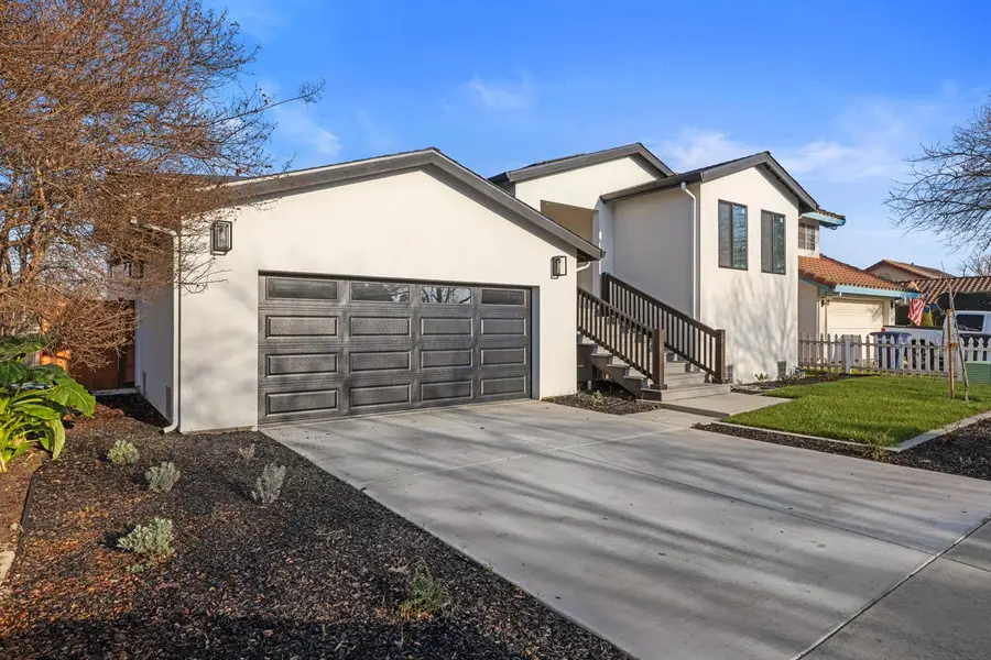 1121 Crater Avenue, Modesto, CA 95351 - Image #3