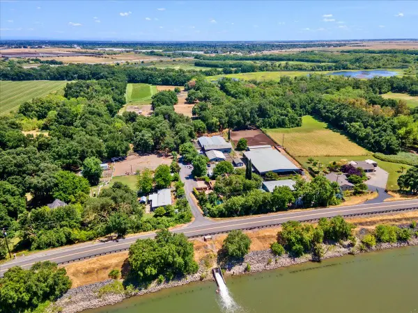 8685 River Road, Sacramento, CA 95832