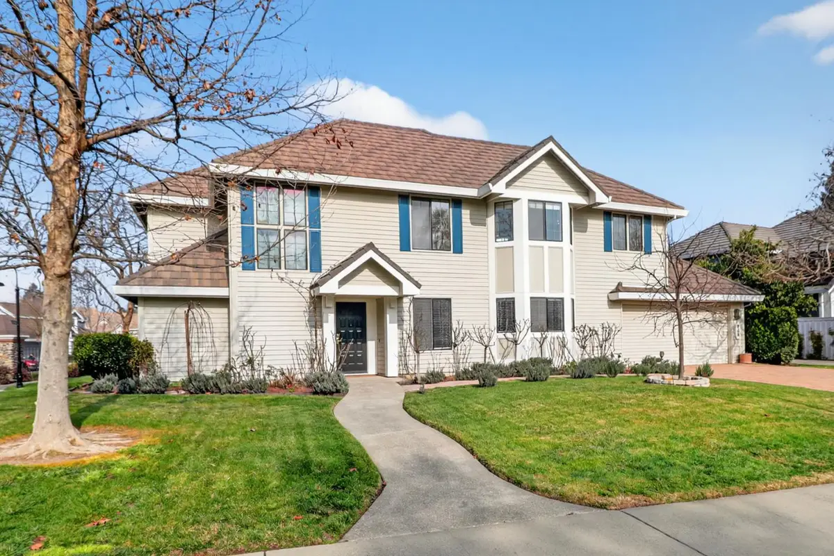 839 Lake Front Drive, Sacramento, CA 95831 - Image #1