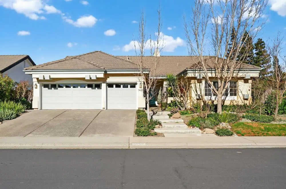 7437 Grenfell Court, Elk Grove, CA 95758 - Image #1