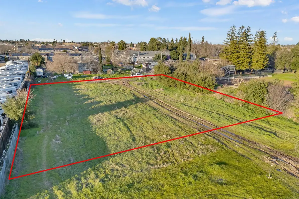 1 Orange Avenue, Sacramento, CA 95823 - #1