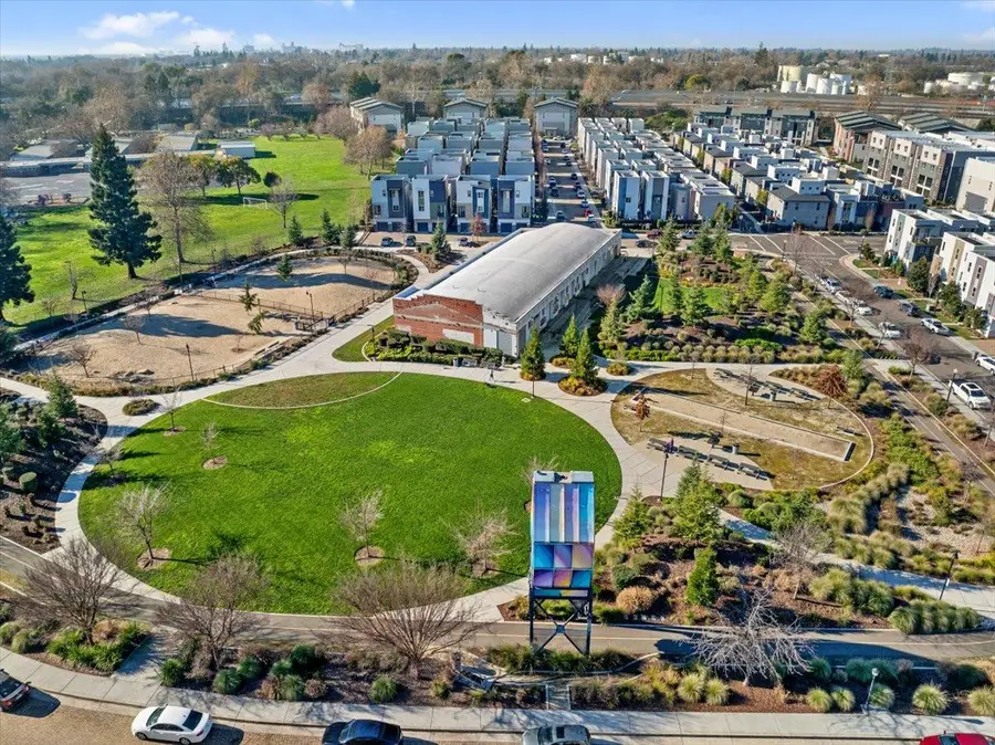 471 Tailoff Lane #99A, Sacramento, CA 95818 - Image #3