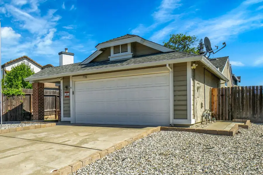 8001 Benz Court, Sacramento, CA 95828 - #3
