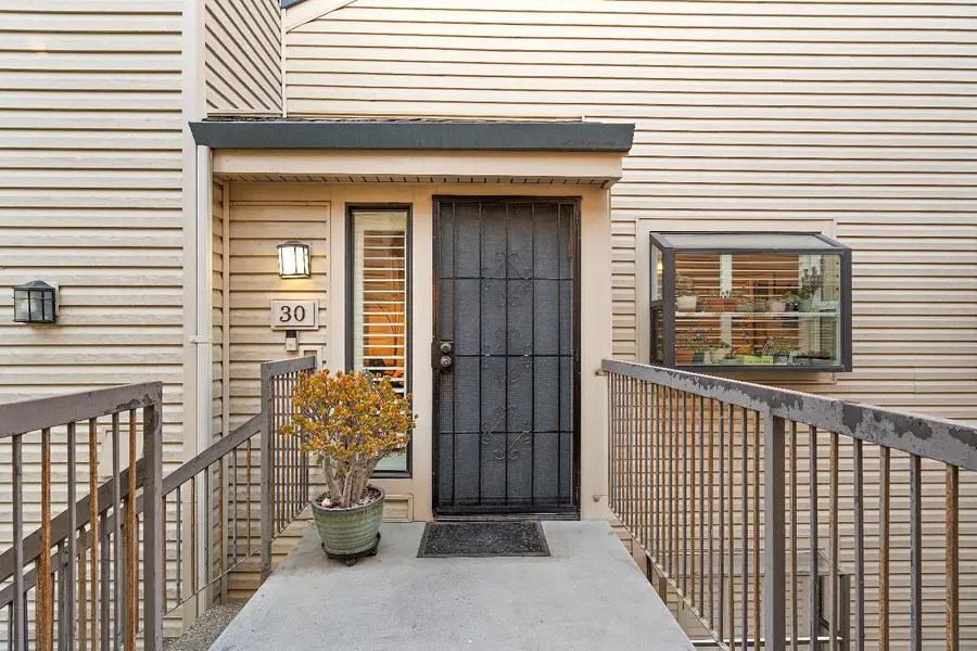 2280 Hurley Way #30, Sacramento, CA 95825 - Image #2