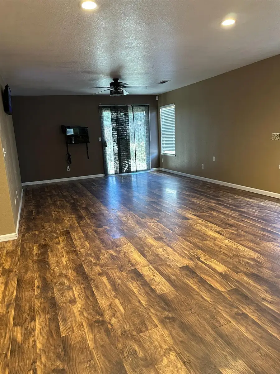 408 Peregrine, Patterson, CA 95363 - Image #3