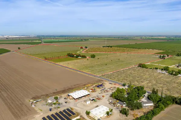 17133 E Gawne Road, Stockton, CA 95215