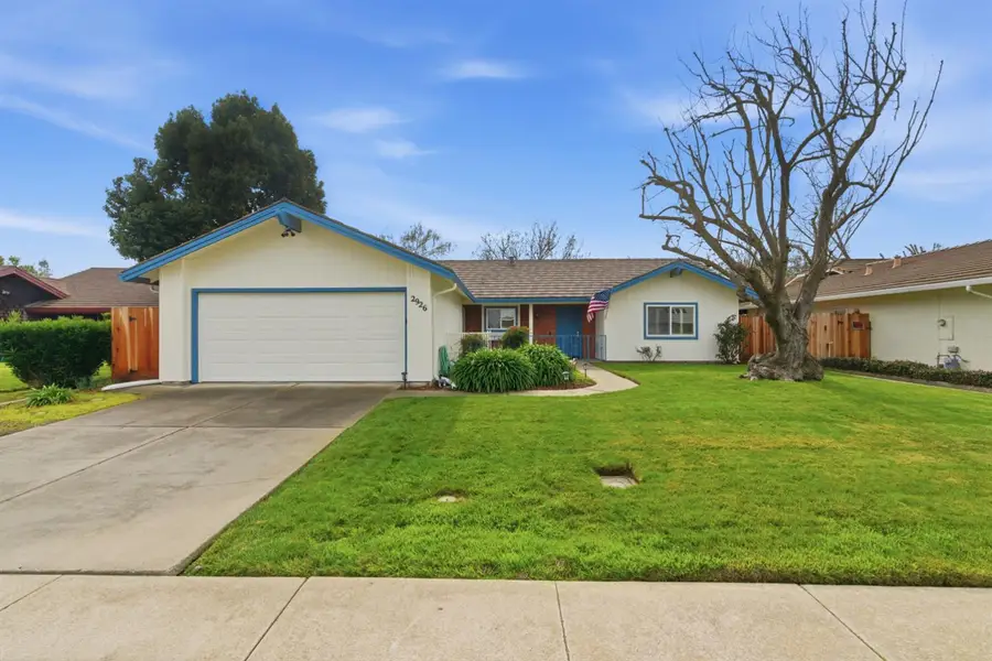 2926 Snowbrook Court, Stockton, CA 95219 - Image #3