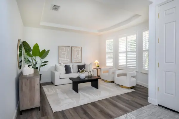 10208 Jenny Lynn Way, Elk Grove, CA 95757