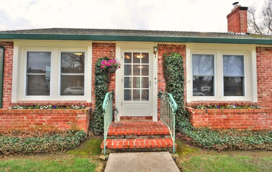 1100 2nd Avenue, Walnut Grove, CA 95690 - #2