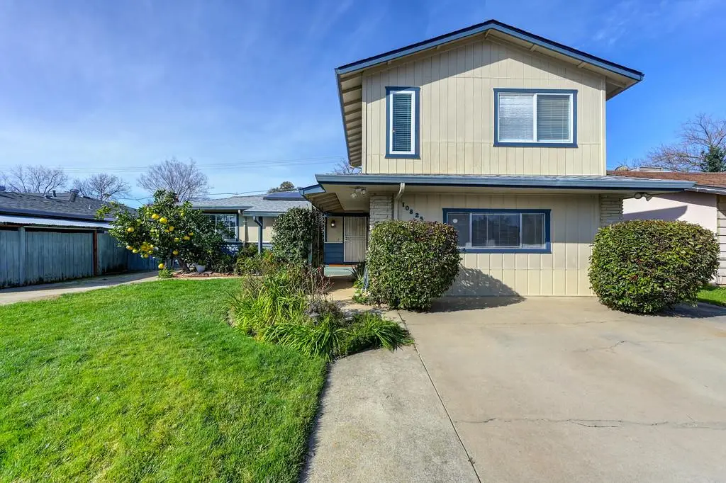 10825 Walnutwood Way, Rancho Cordova, CA 95670 - Image #1