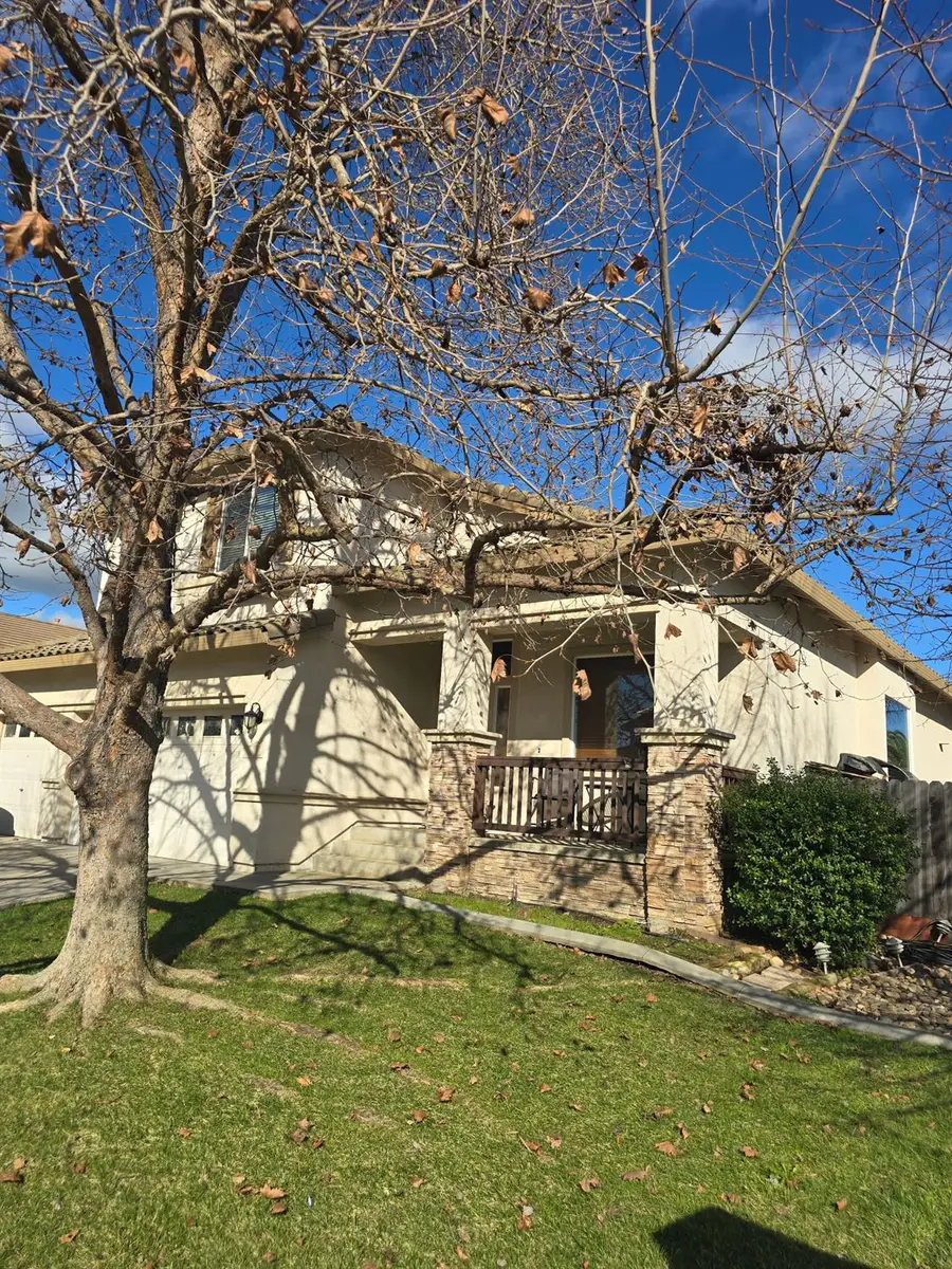 973 Caversham Way, Galt, CA 95632 - Image #2