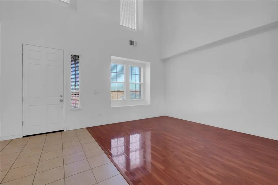 3813 Arcano, Olivehurst, CA 95961 - #2