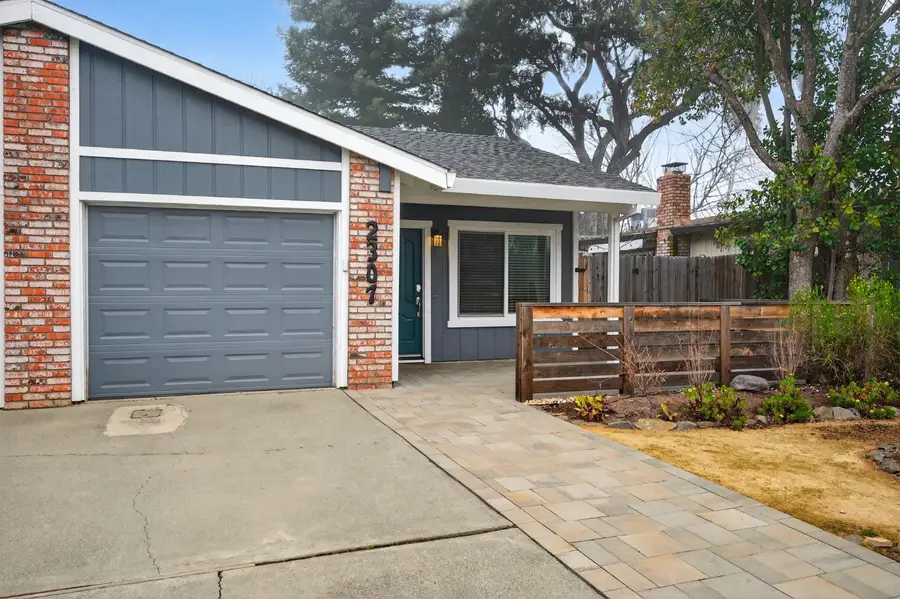 2307 E 8th Street, Davis, CA 95618 - Image #2