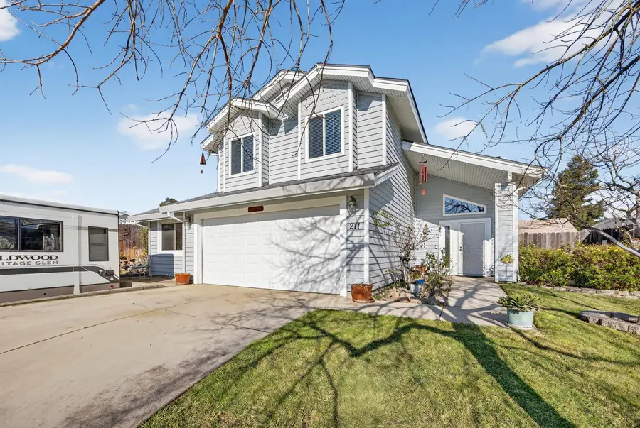 211 Berry Oak Court, Rio Linda, CA 95673 - Image #3