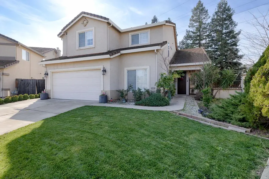 5215 Fawn Crossing Way, Antelope, CA 95843 - Image #2