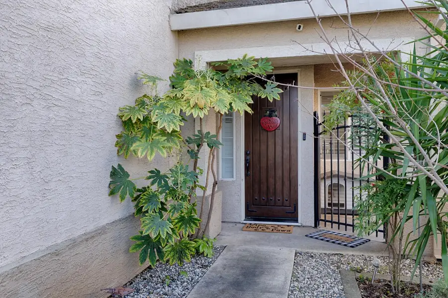 5215 Fawn Crossing Way, Antelope, CA 95843 - Image #3