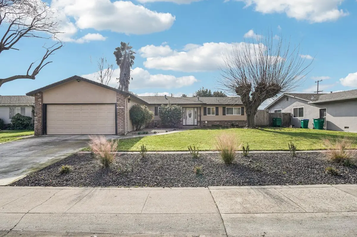 2020 Santa Rosa Way, Stockton, CA 95209 - Image #1