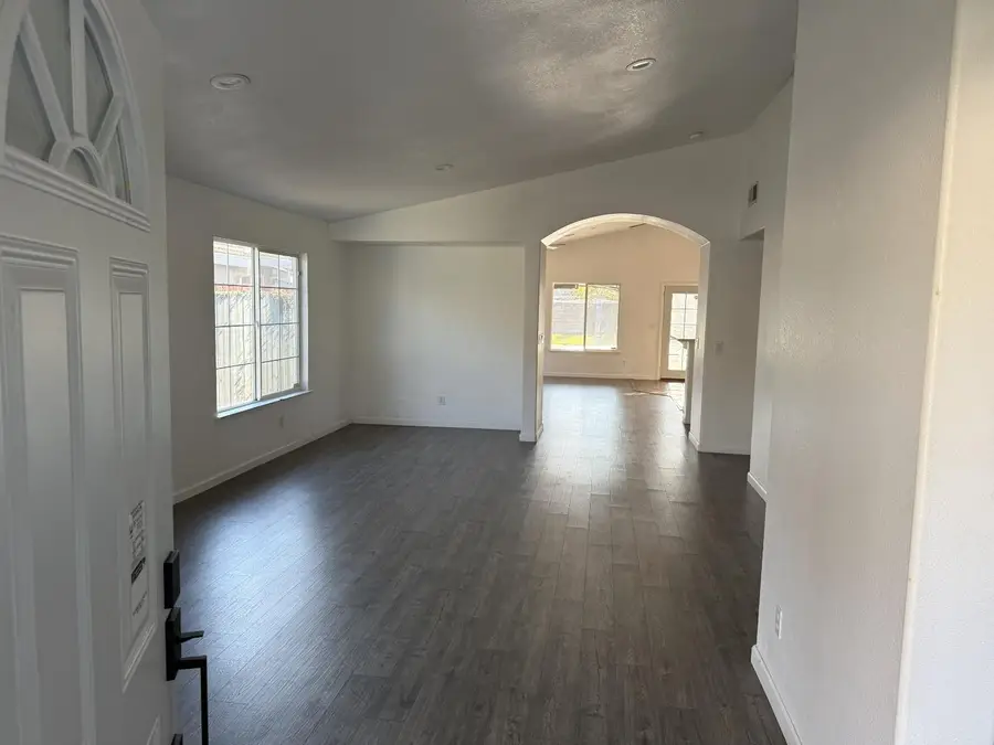 3042 Tenaya Lane, Stockton, CA 95212 - Image #2