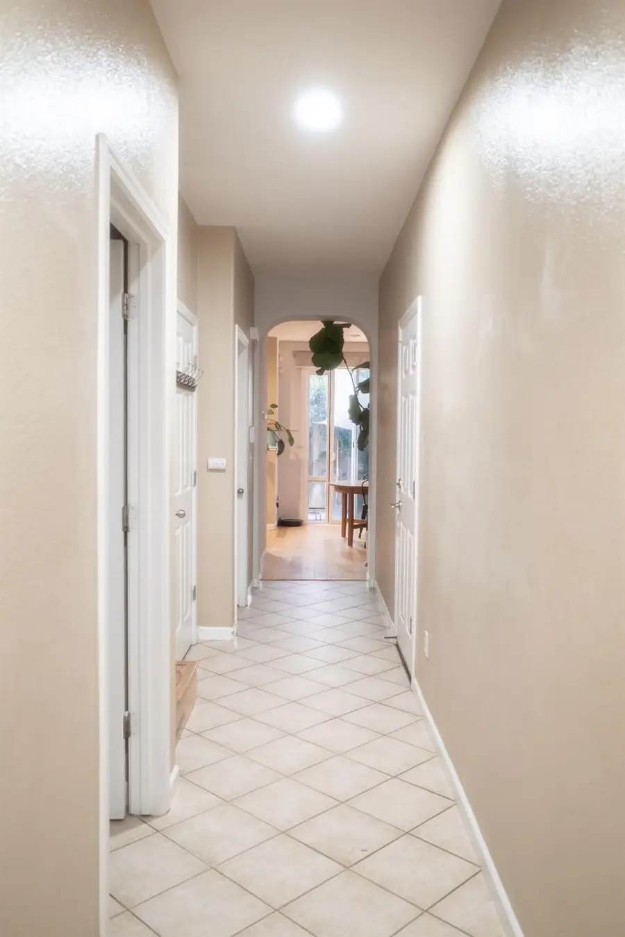 2968 Tourbrook Way, Sacramento, CA 95833 - Image #2