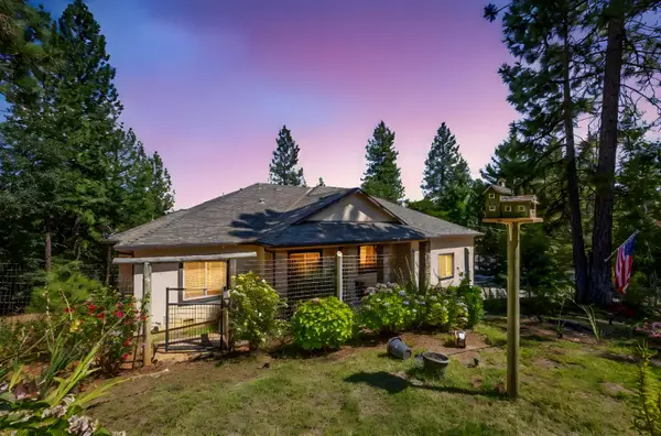 6225 Green Ridge Drive, Foresthill, CA 95631