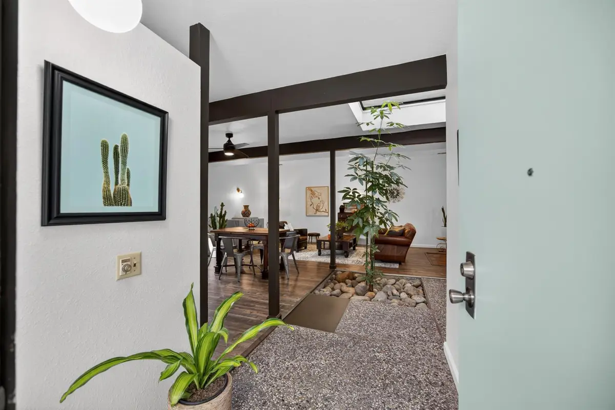 1725 River City Way, Sacramento, CA 95833 - Image #1