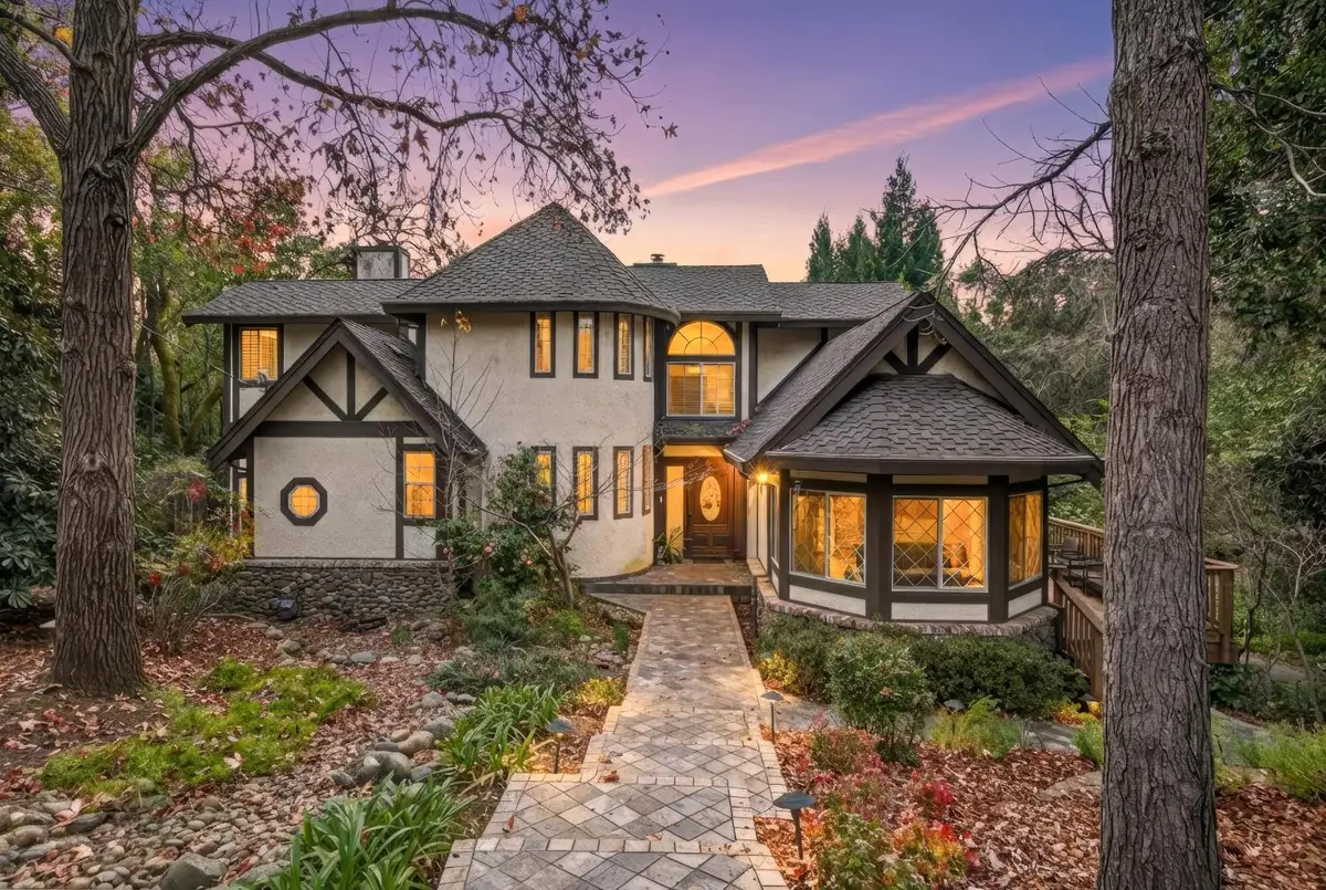 8681 Winding Way, Fair Oaks, CA 95628 - Image #1