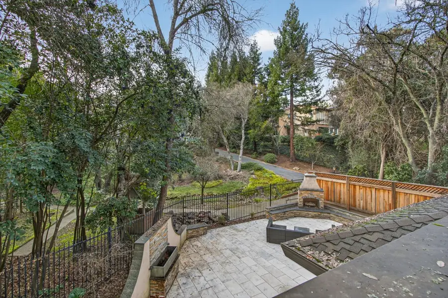 8681 Winding Way, Fair Oaks, CA 95628 - Image #2