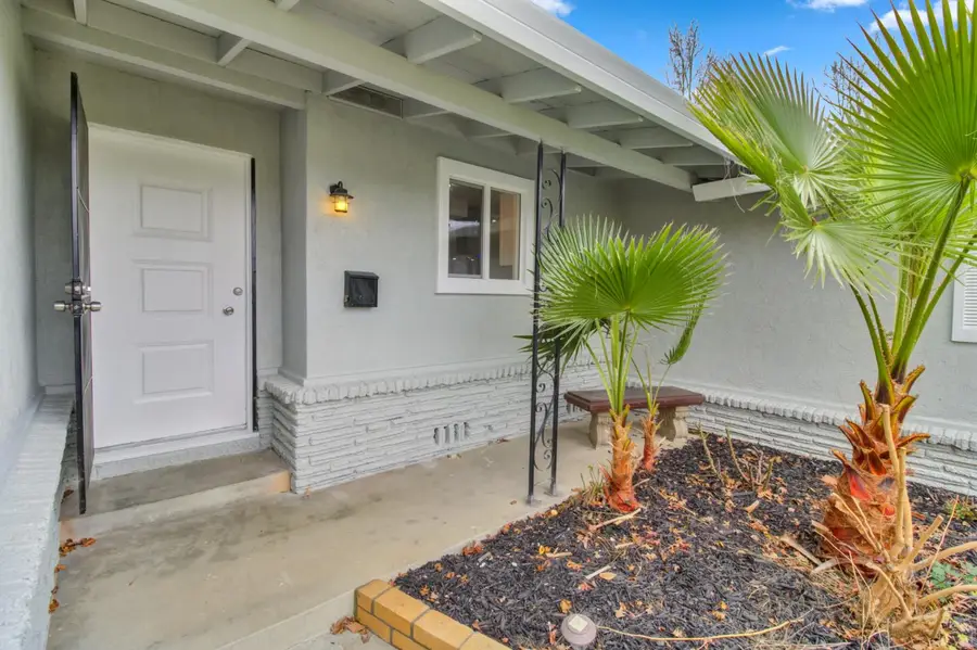 7341 Stanwood Way, Sacramento, CA 95831 - Image #3