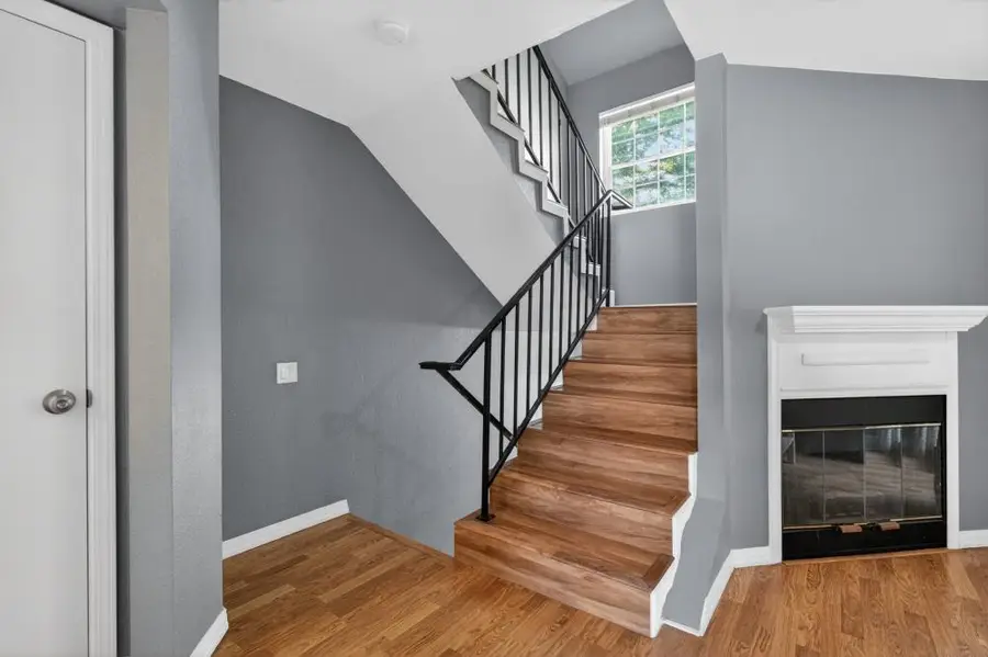 7402 Kallie Kay Ln, Sacramento, CA 95823 - Image #3