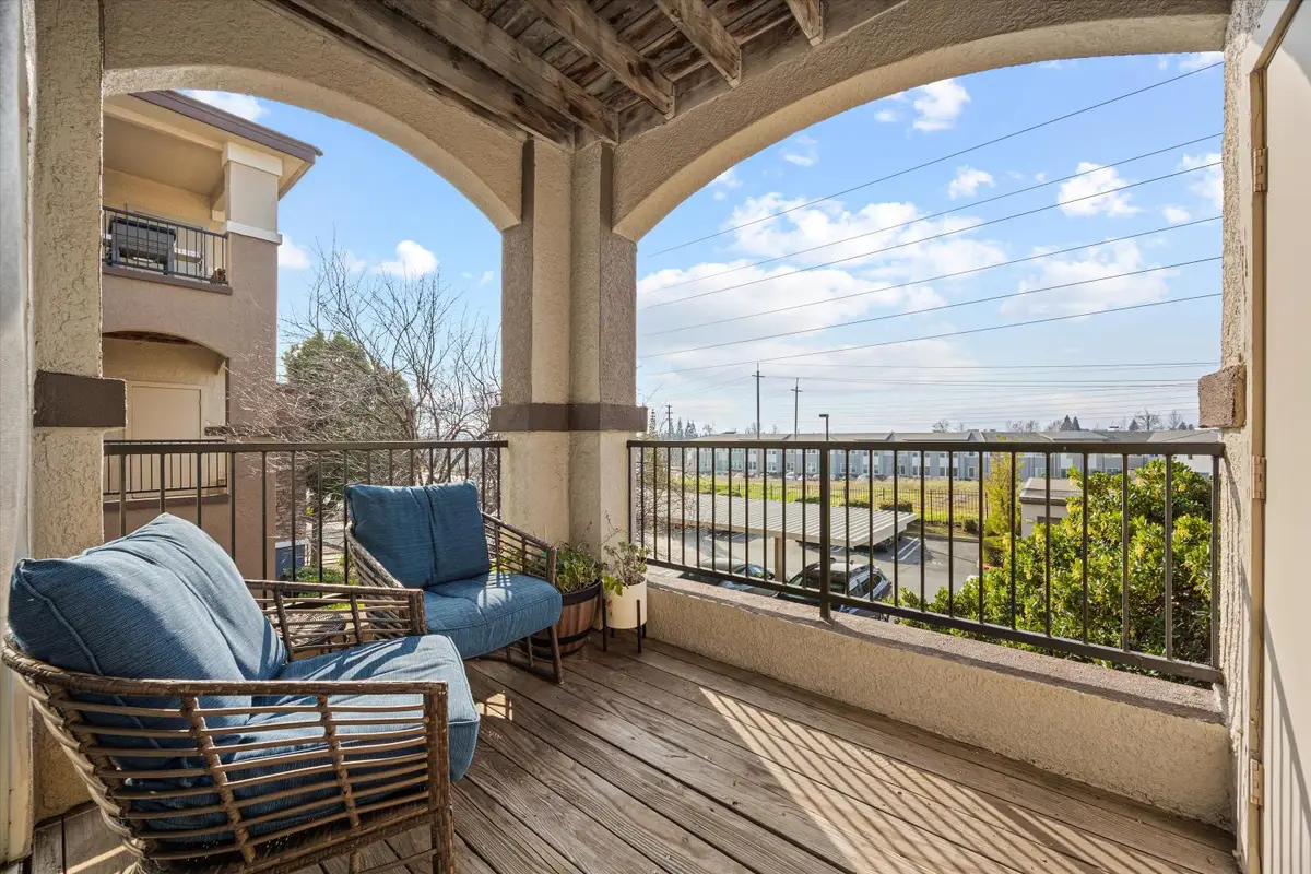 701 Gibson Drive #1226, Roseville, CA 95678 - Image #1