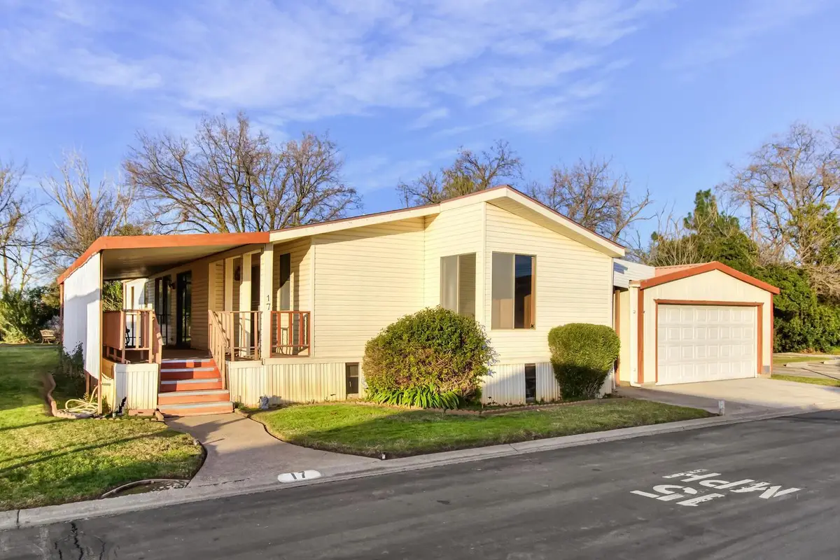 17 Seabrook Street, Sacramento, CA 95828 - Image #1