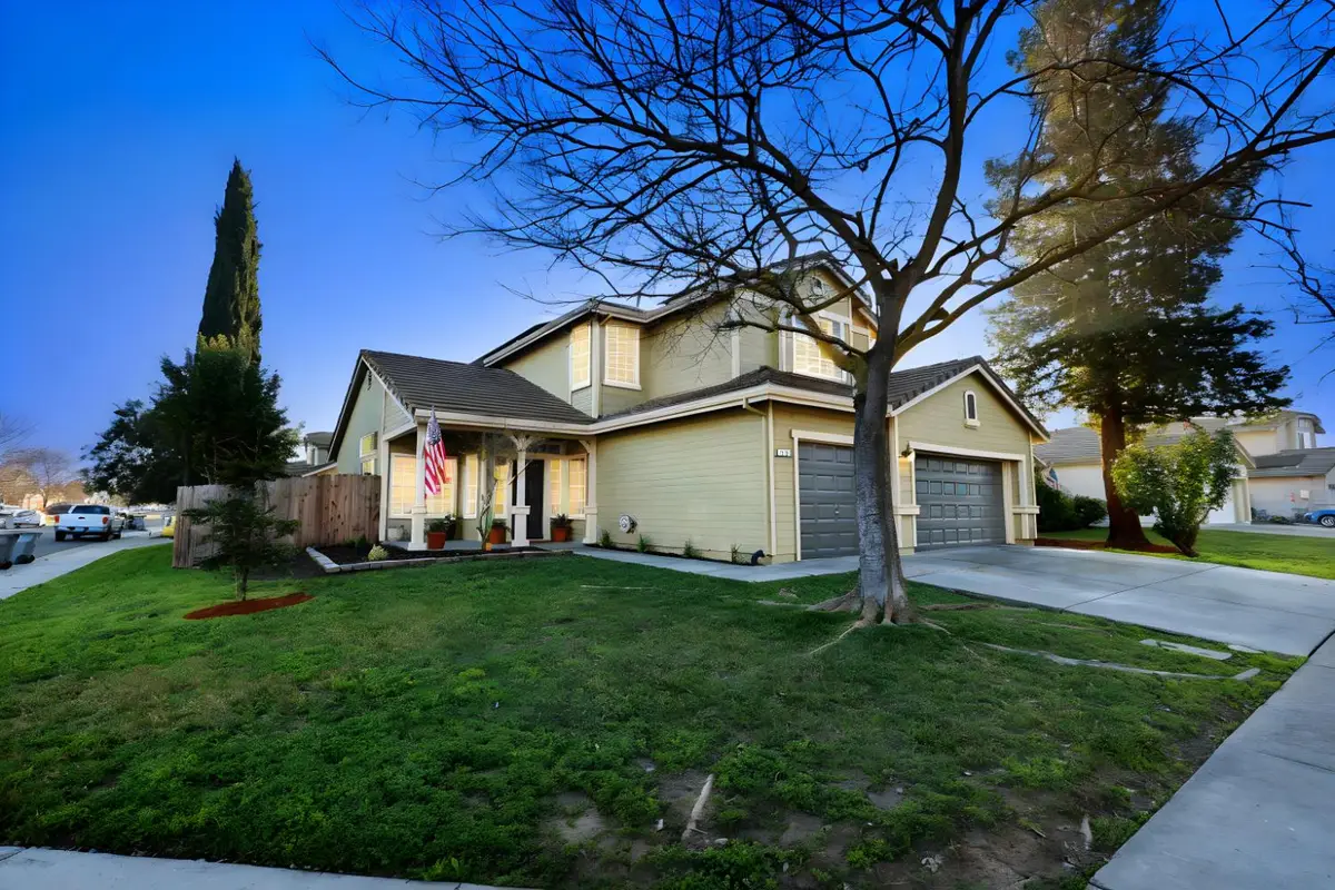 876 Walker Street, Woodland, CA 95776 - Image #1
