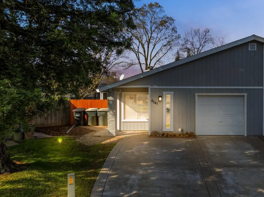 8541 Still Woods Court, Sacramento, CA 95828 - Image #2