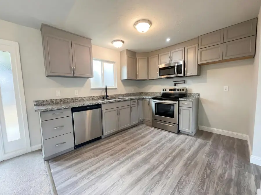 6909 Duckling Way, Sacramento, CA 95842 - Image #2