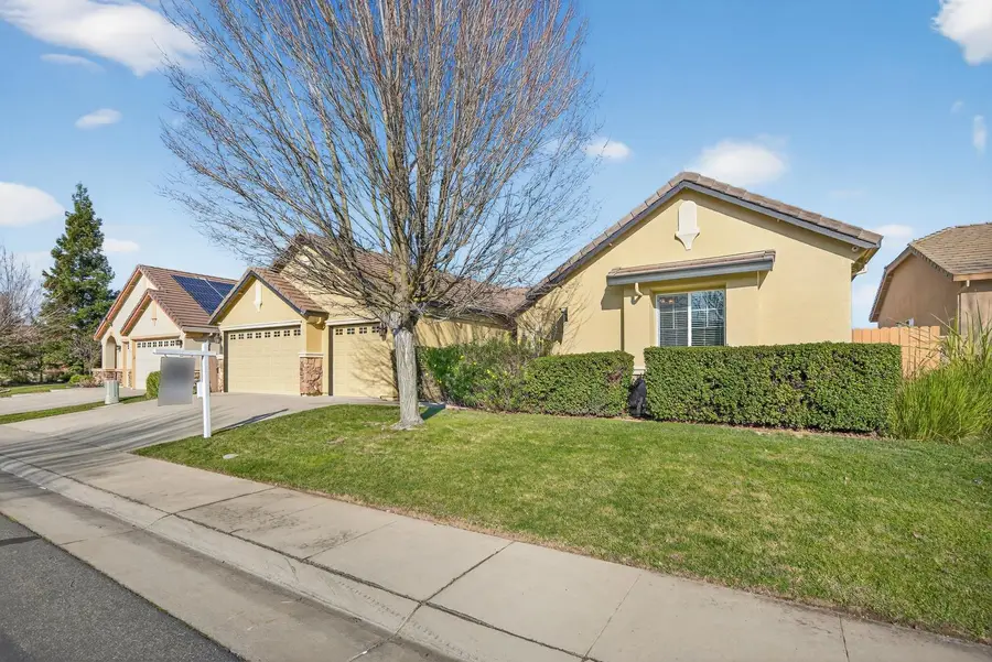 733 Killebrew, Galt, CA 95632 - Image #2