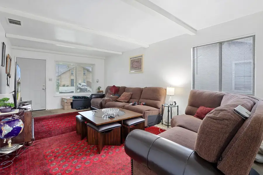 10063 Lincoln Village Drive, Sacramento, CA 95827 - Image #3